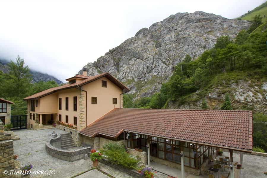 La Casona De Mestas Hotell Ponga Exteriör bild